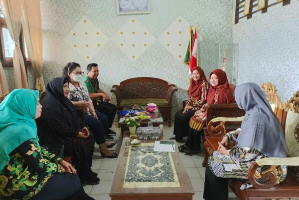 BNN Kabupaten Mempawah Melaksanakan Monitoring Pelaksanaan Program Pemberdayaan Masyarakat BNN Kabupaten Mempawah Melaksanakan Monitoring Pelaksanaan Program Pemberdayaan Masyarakat