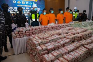 JALANKAN INSTRUKSI PRESIDEN, APARAT PENEGAK HUKUM BERSINERGI MUSNAHKAN ± 1,9 TON NARKOTIKA JALANKAN INSTRUKSI PRESIDEN, APARAT PENEGAK HUKUM BERSINERGI MUSNAHKAN ± 1,9 TON NARKOTIKA